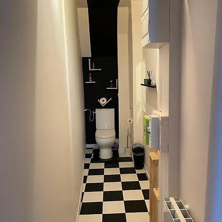 Les Aiguilles Dorees - Marche Saint Pierre, Victoire, Jaude *